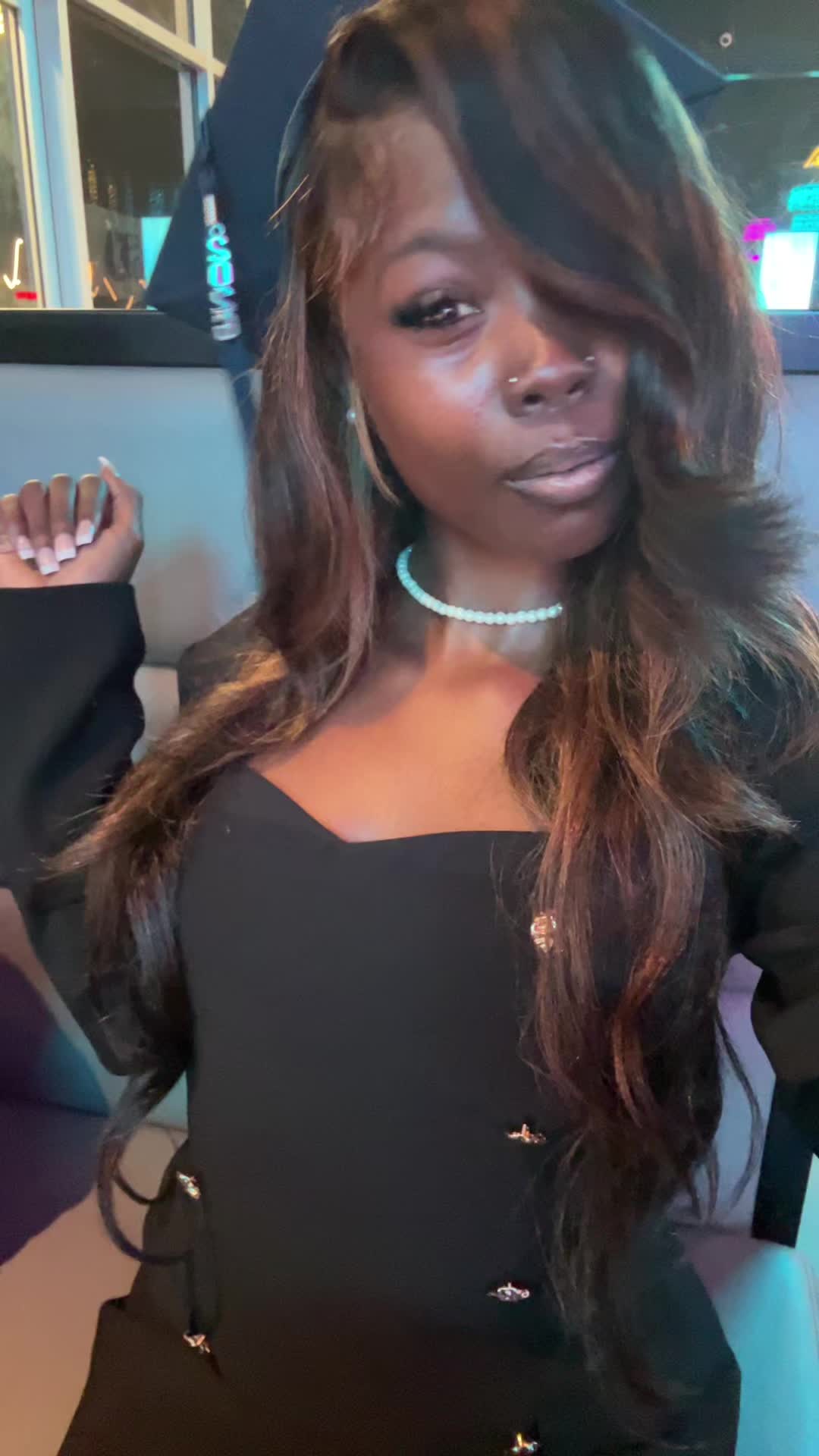 @Yohna | WIG INFLUENCER