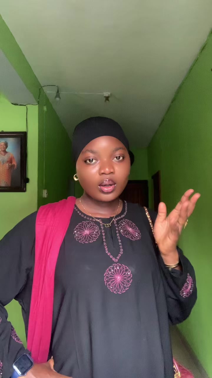 @Meenah🥺🌸