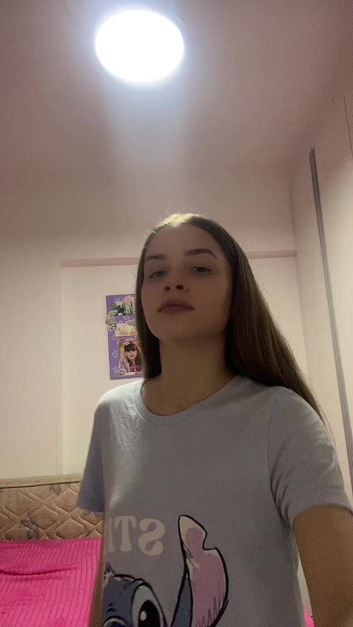 @Isadora