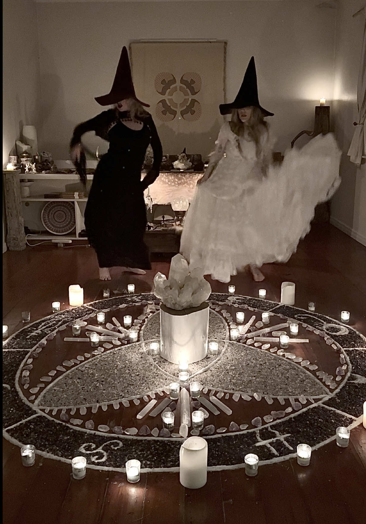 @Stella🔮 Witch of the Moon 🌙
