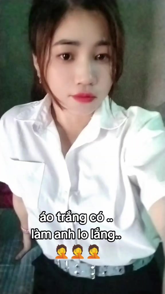 @L&ugrave;i Lại Ph&iacute;a Sau 💘