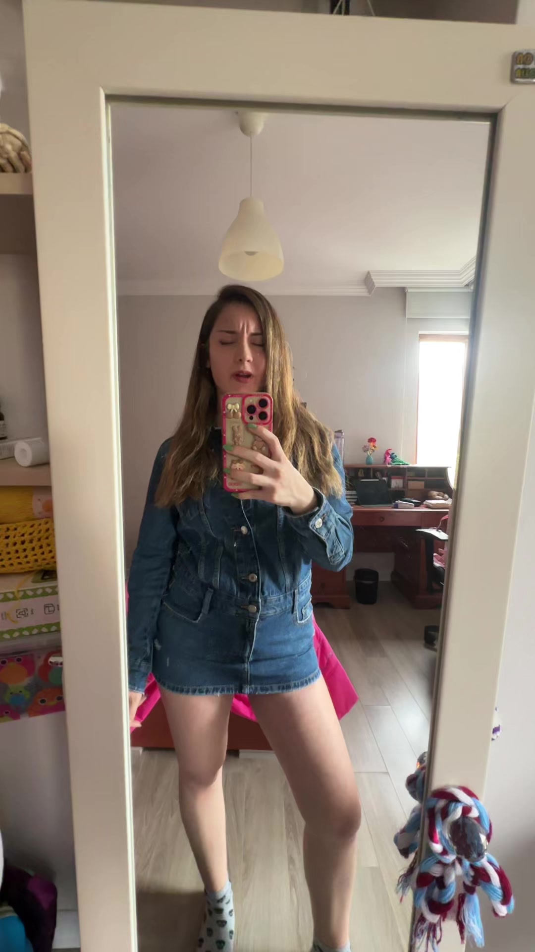 @🦦