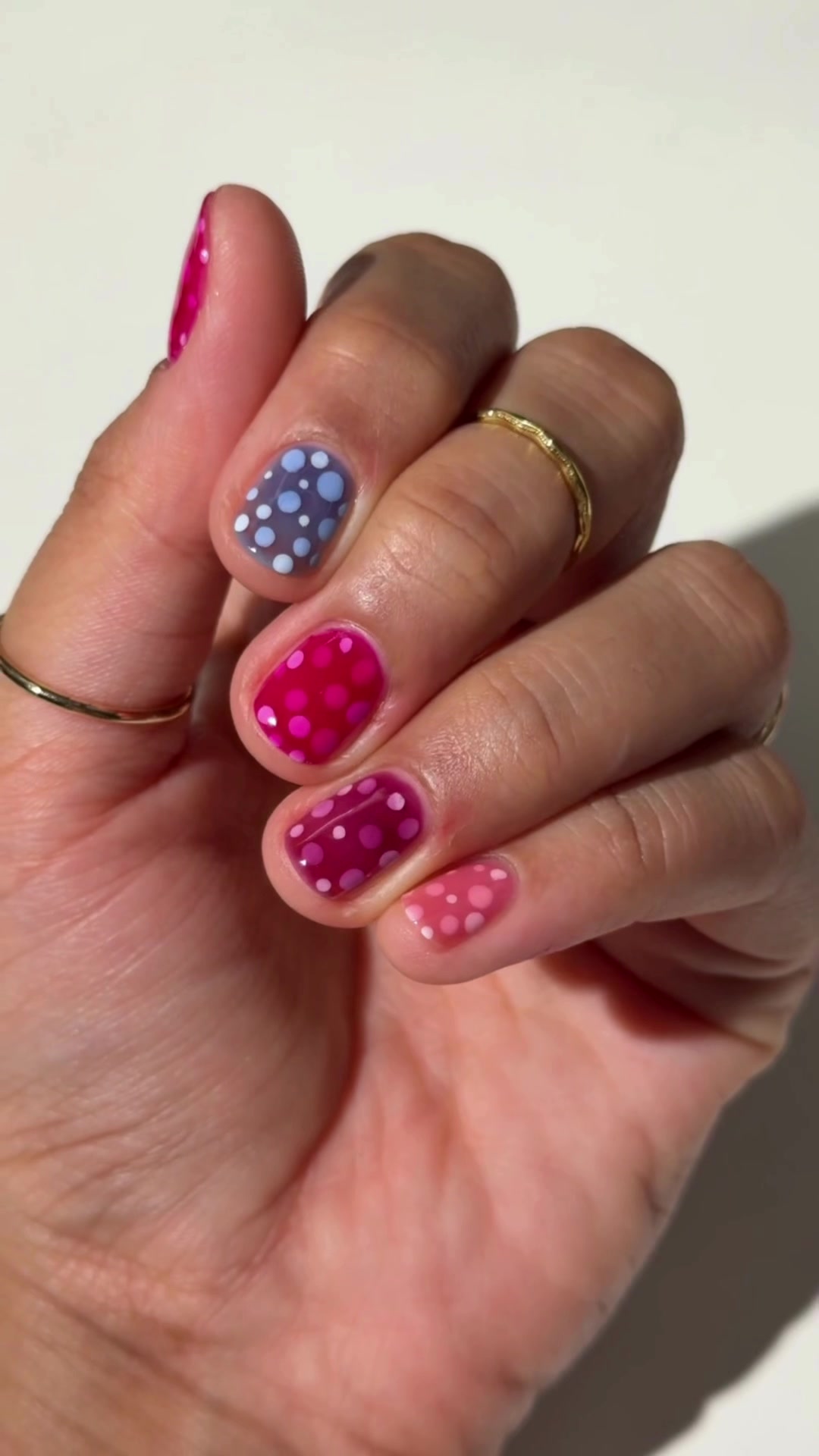 @essie