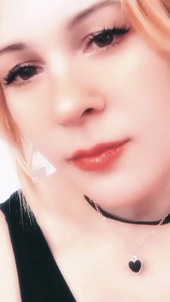 @Гэл(✿◠‿◠)