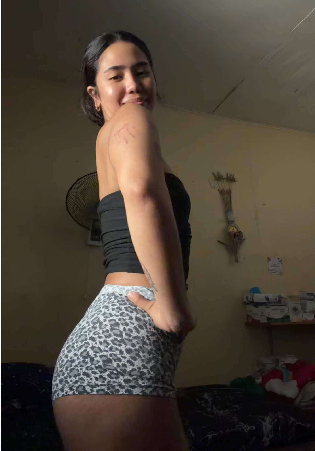 @IG: Every1lovesAssh