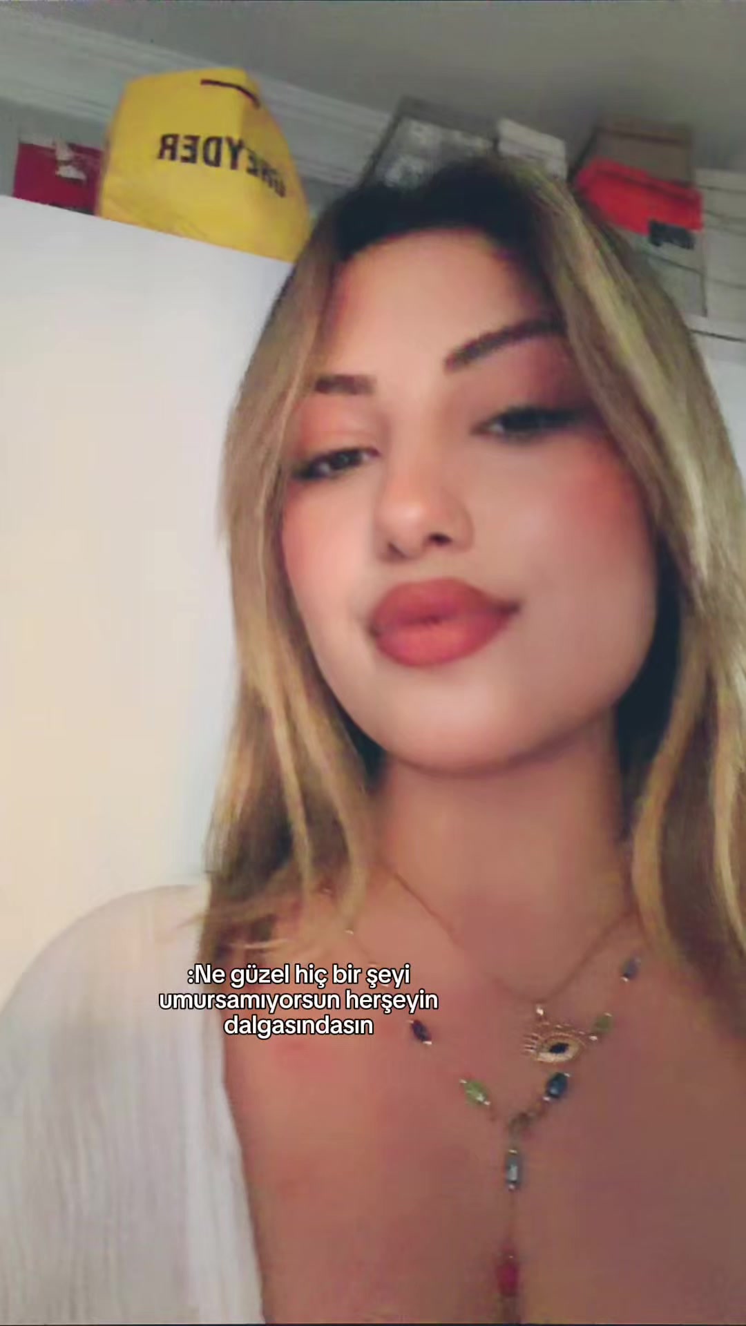 @alyell_