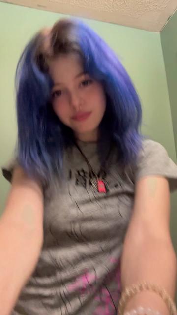@Chloe