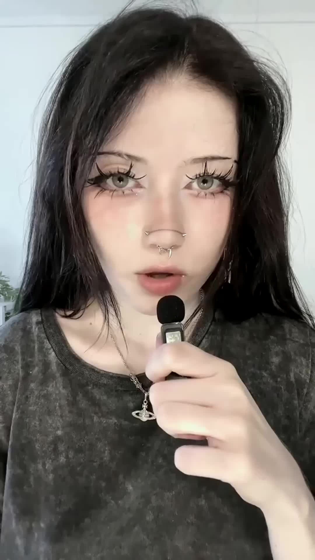 @elliecroix3954022