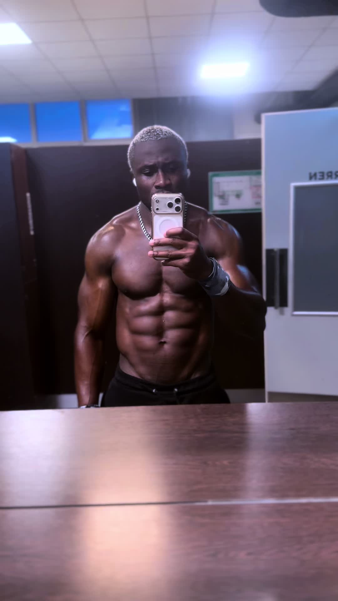 @KING OF Abs... !!!!