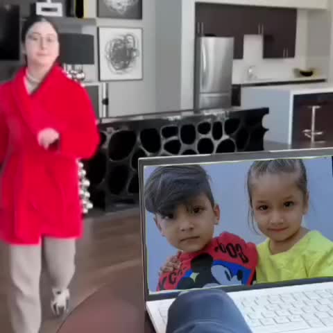@Nakhro🤨