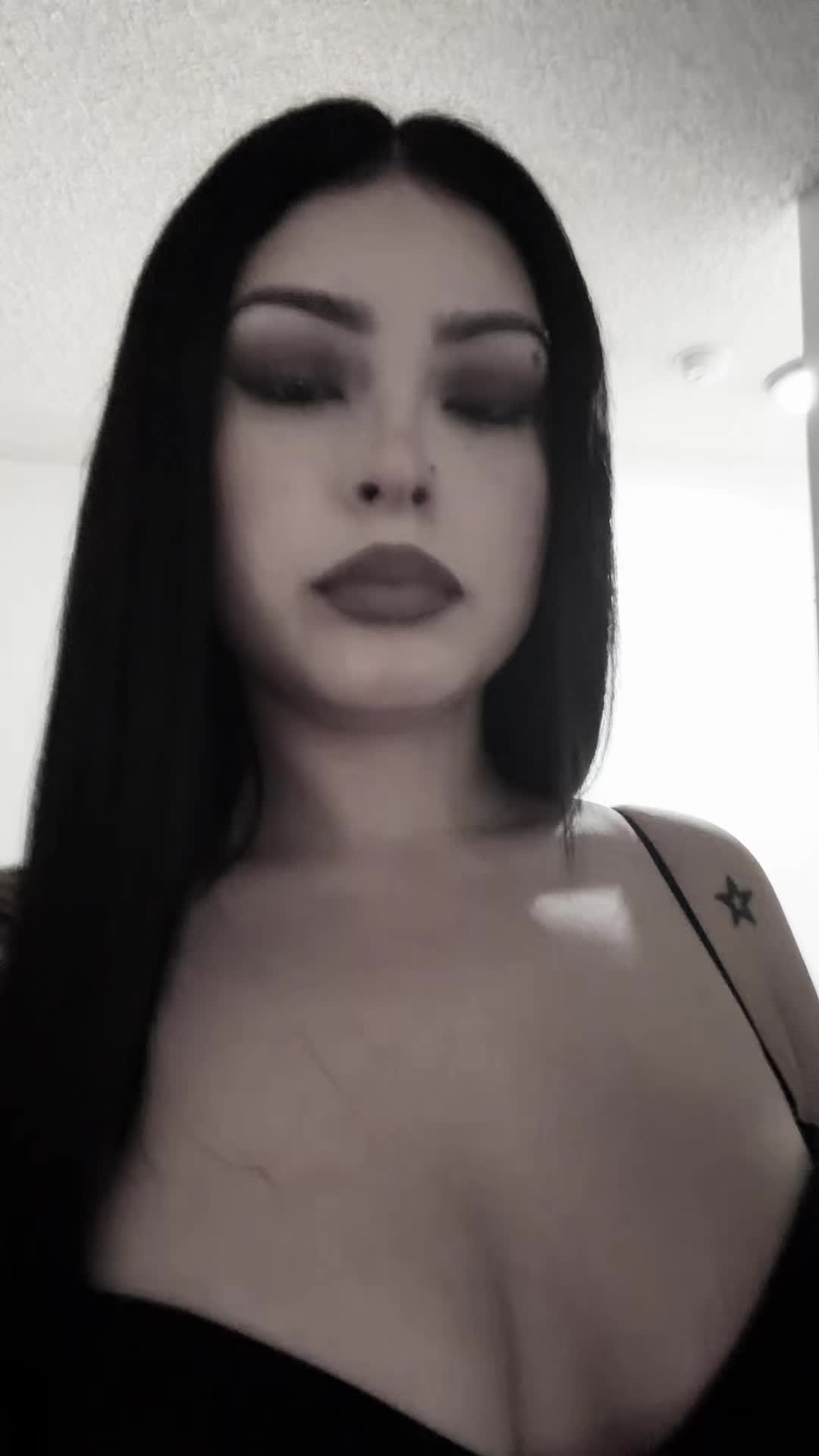 @GG