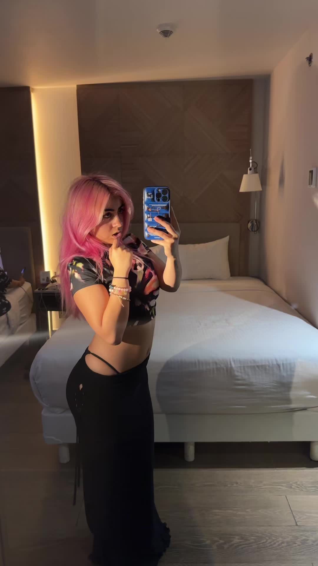 @Crazypink