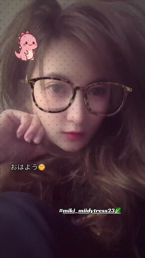 @miki_mii23🥬(虹lounge)