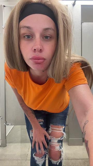 @Justkween Co.