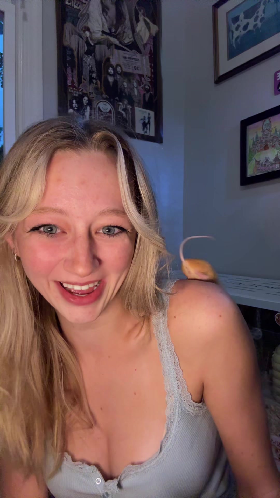 @thatweirdanimalgirl