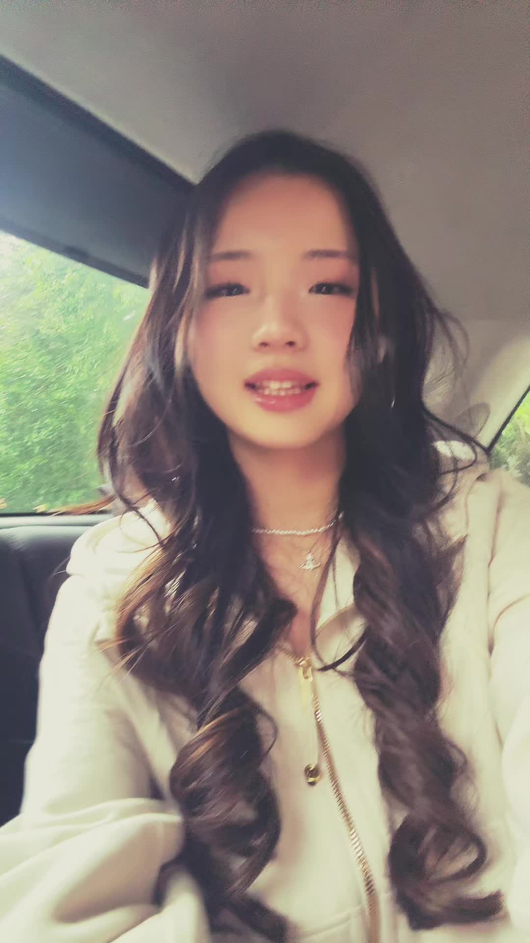 @lily