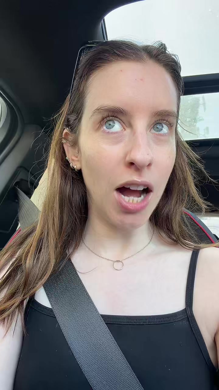 @carlyincontro