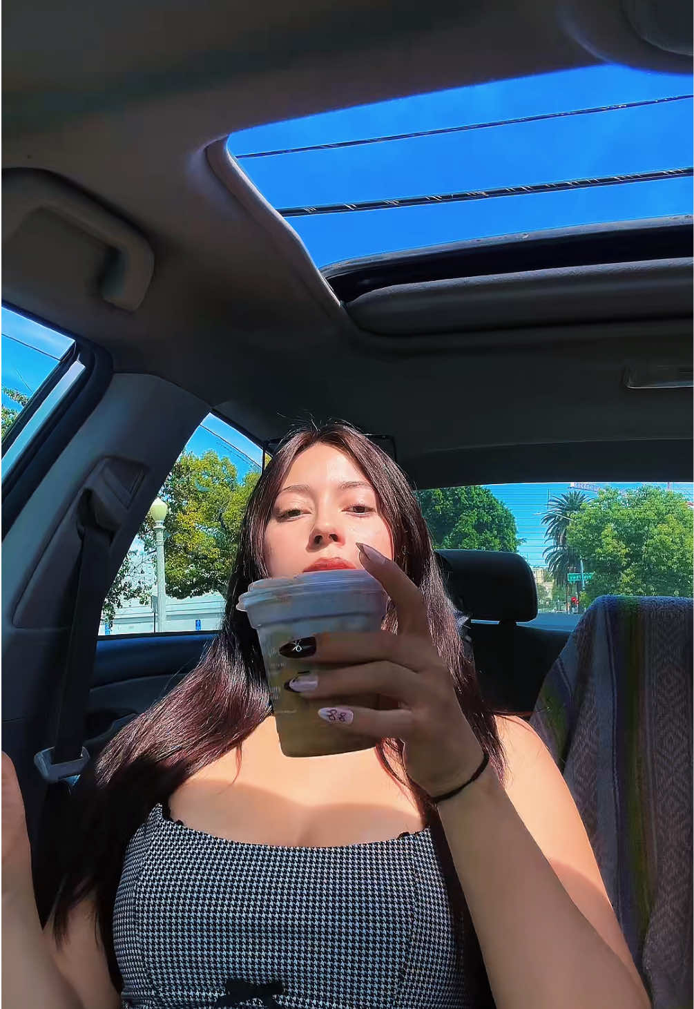 @e_zada🥀