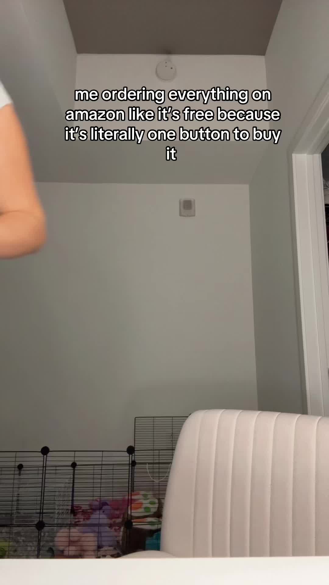 @missapplesaucy