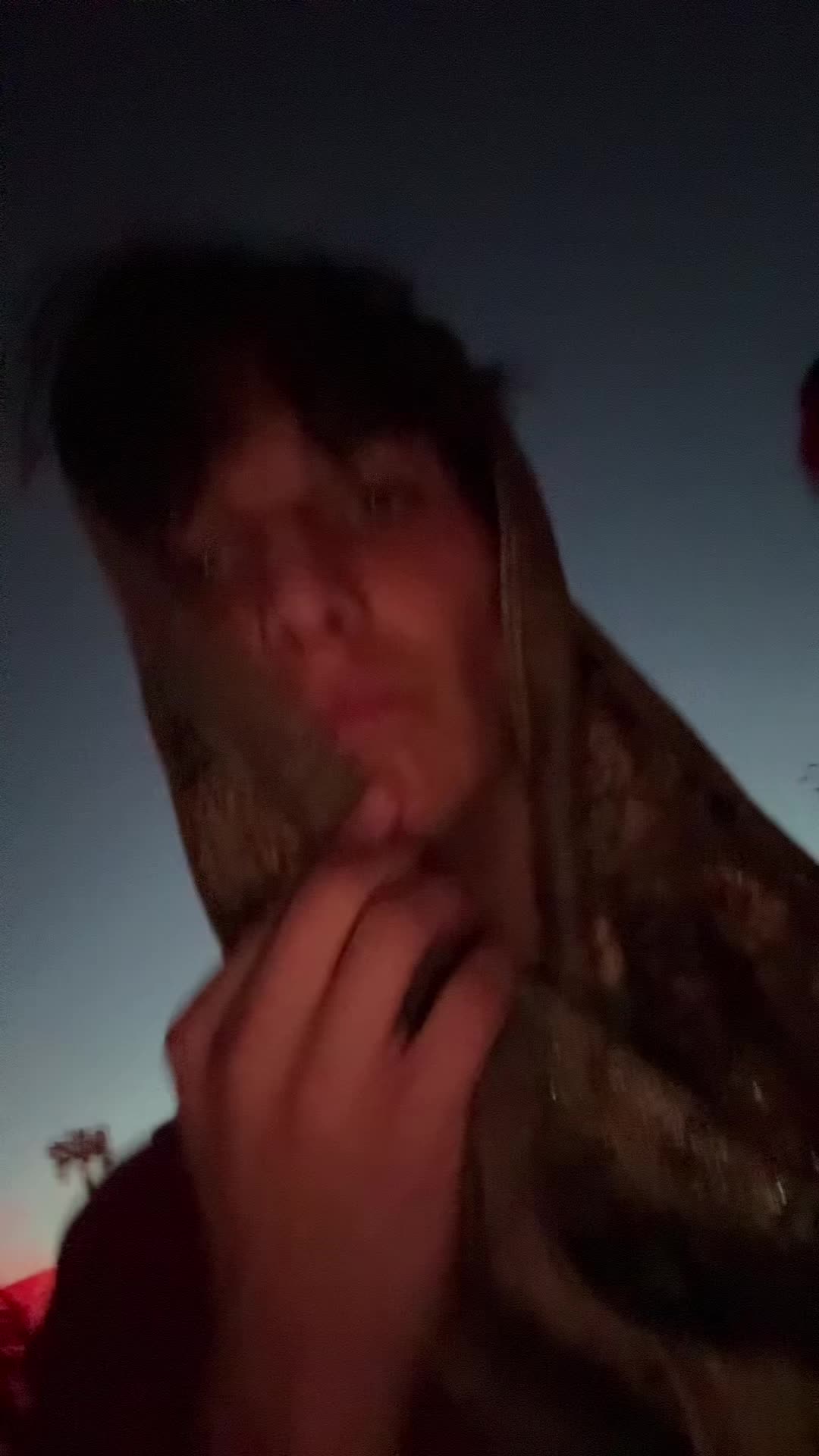 @Bj