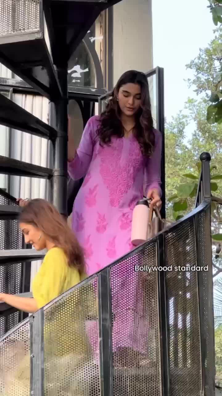 @saiee_manjrekar