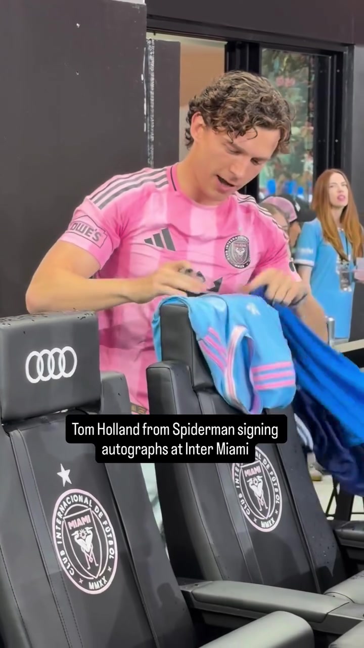 @HollandNews
