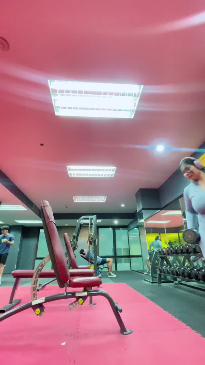 @Elly_gymlover