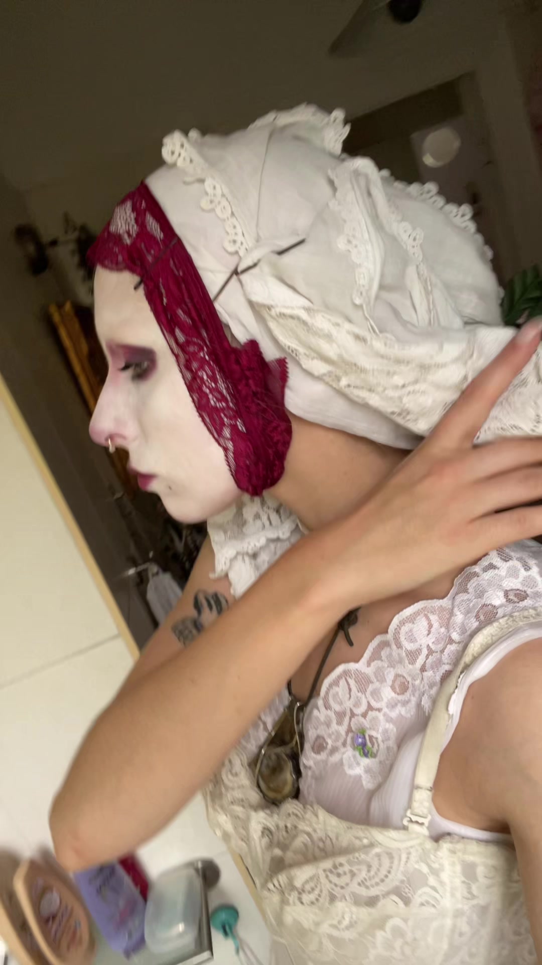 @weirdlywelldressed