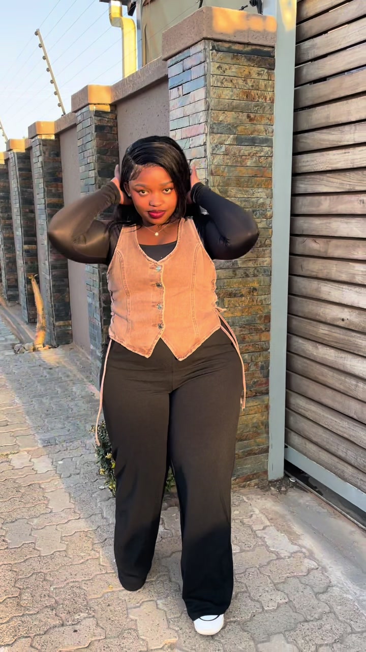 @relebohiletsotetsi16
