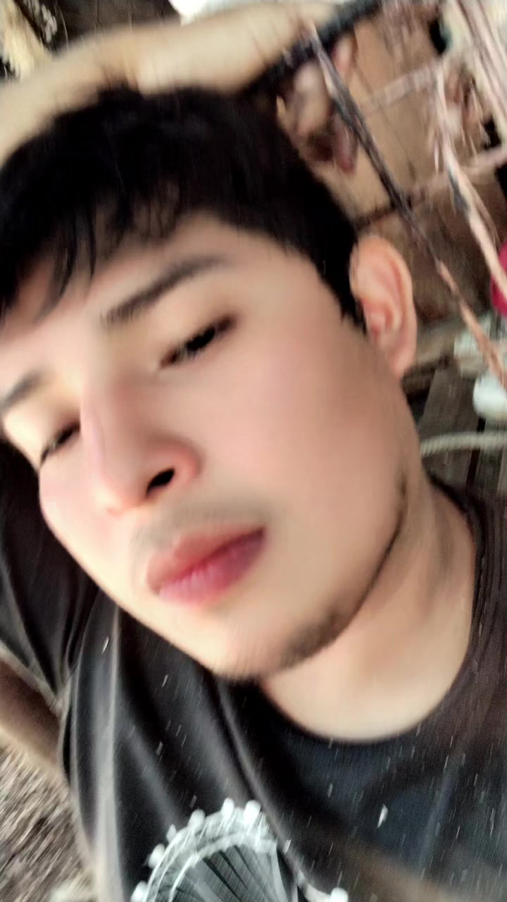 @Leo