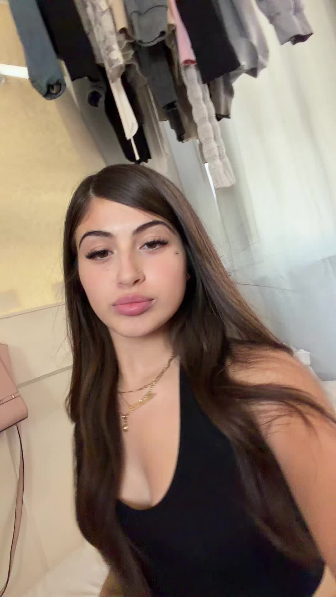 @dolllyyy_