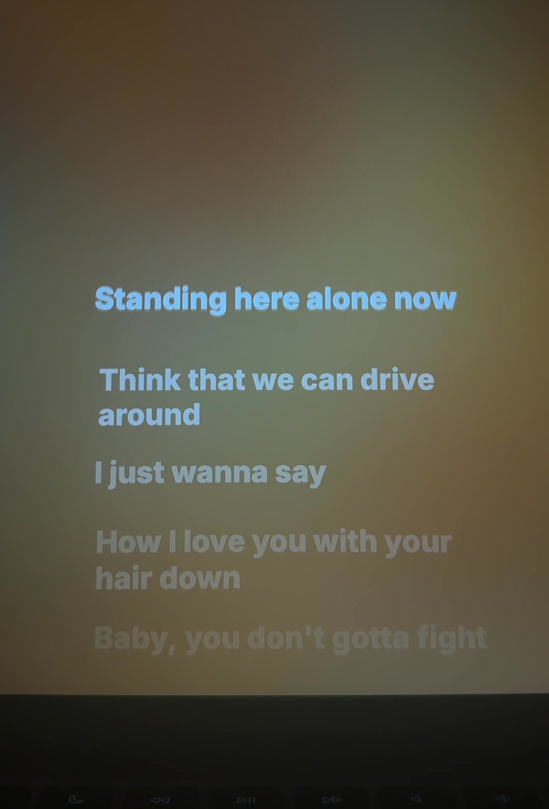 @🎧