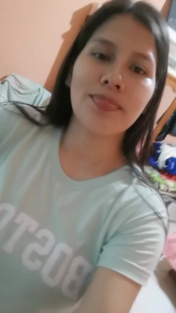 @Adrianita06