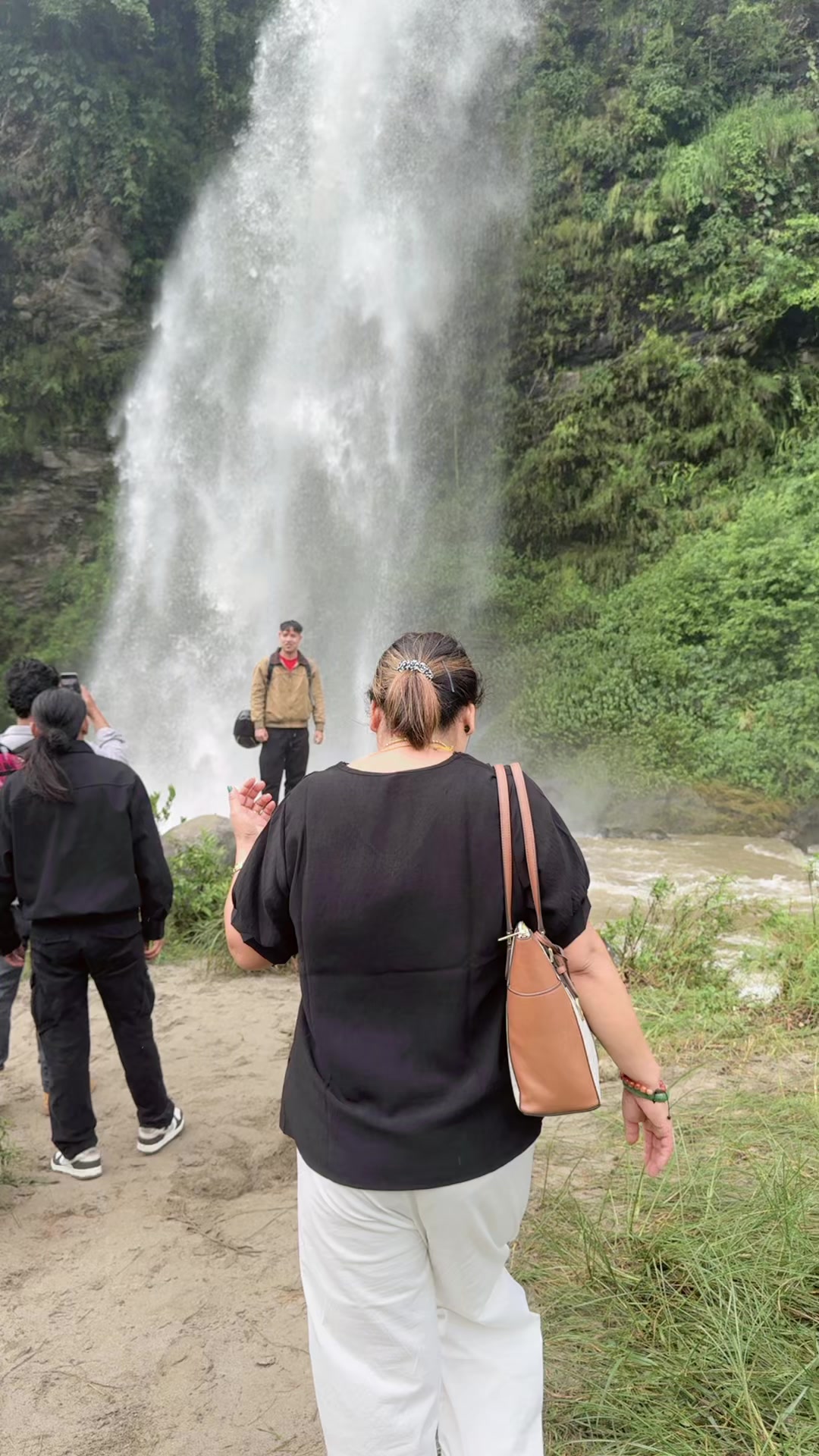 @Amrita Gurung563