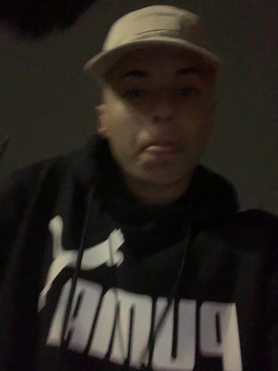@menochefee77