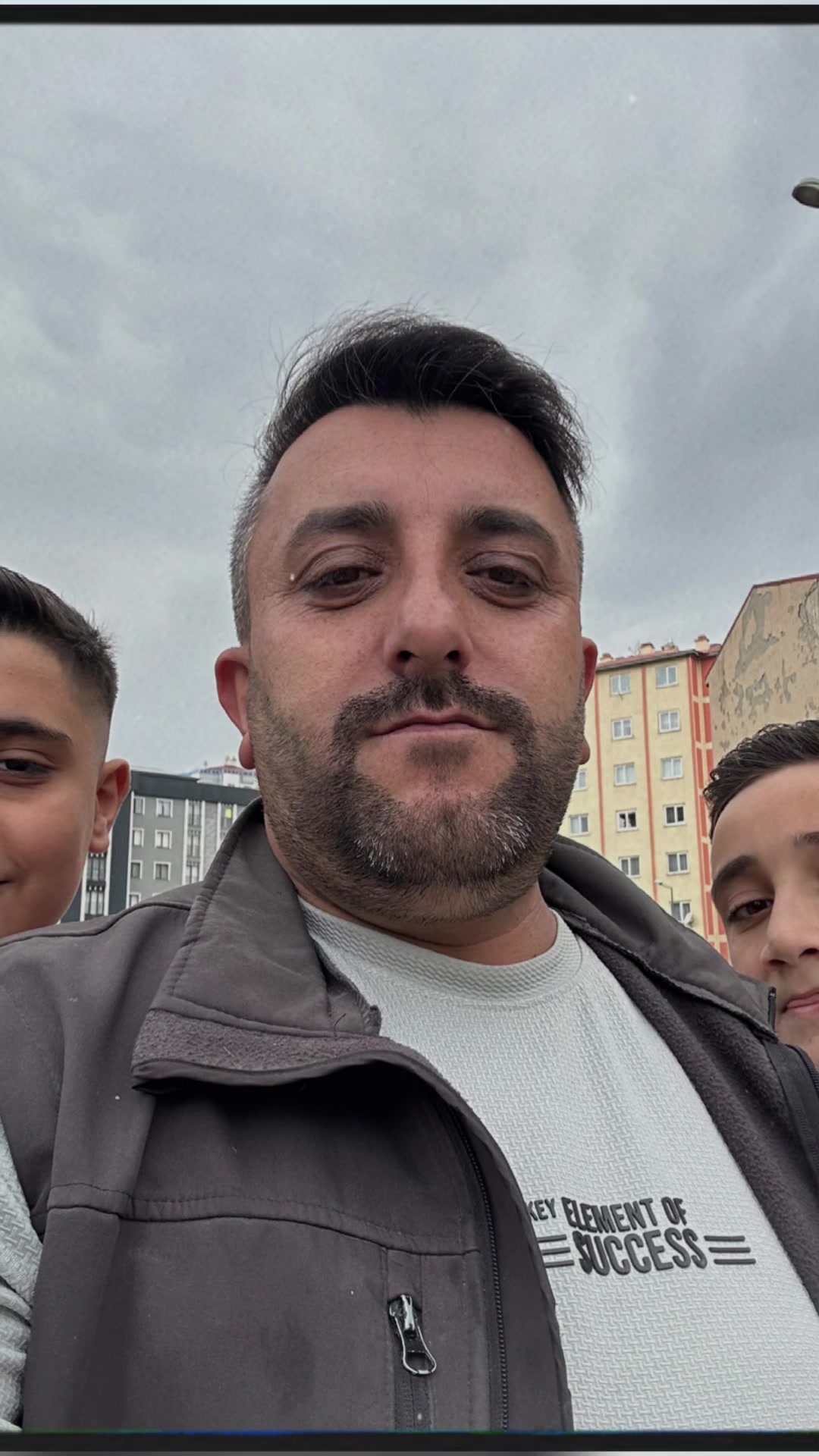 @Mehmet Esen Emırhan Efe