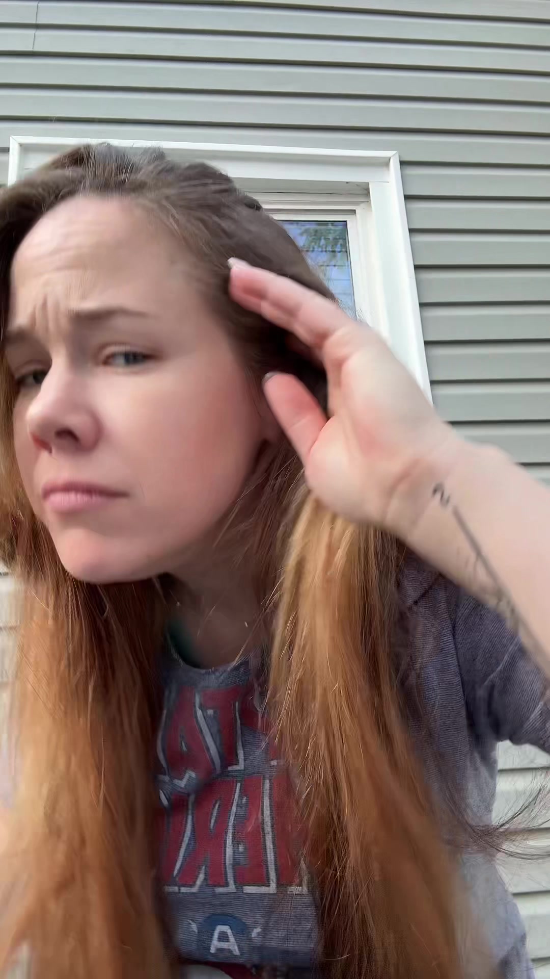 @T