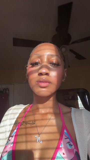 @NIA SIMONE