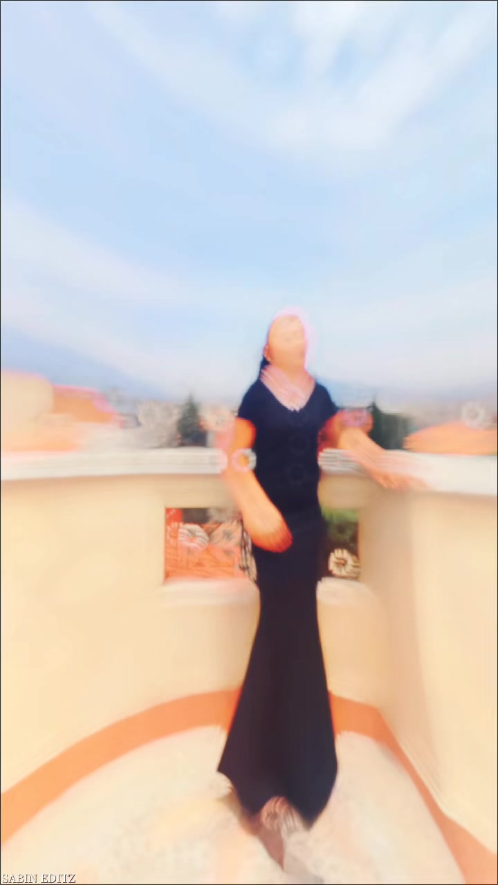 @samjana 👩&zwj;❤️&zwj;💋&zwj;👩💋💋💋