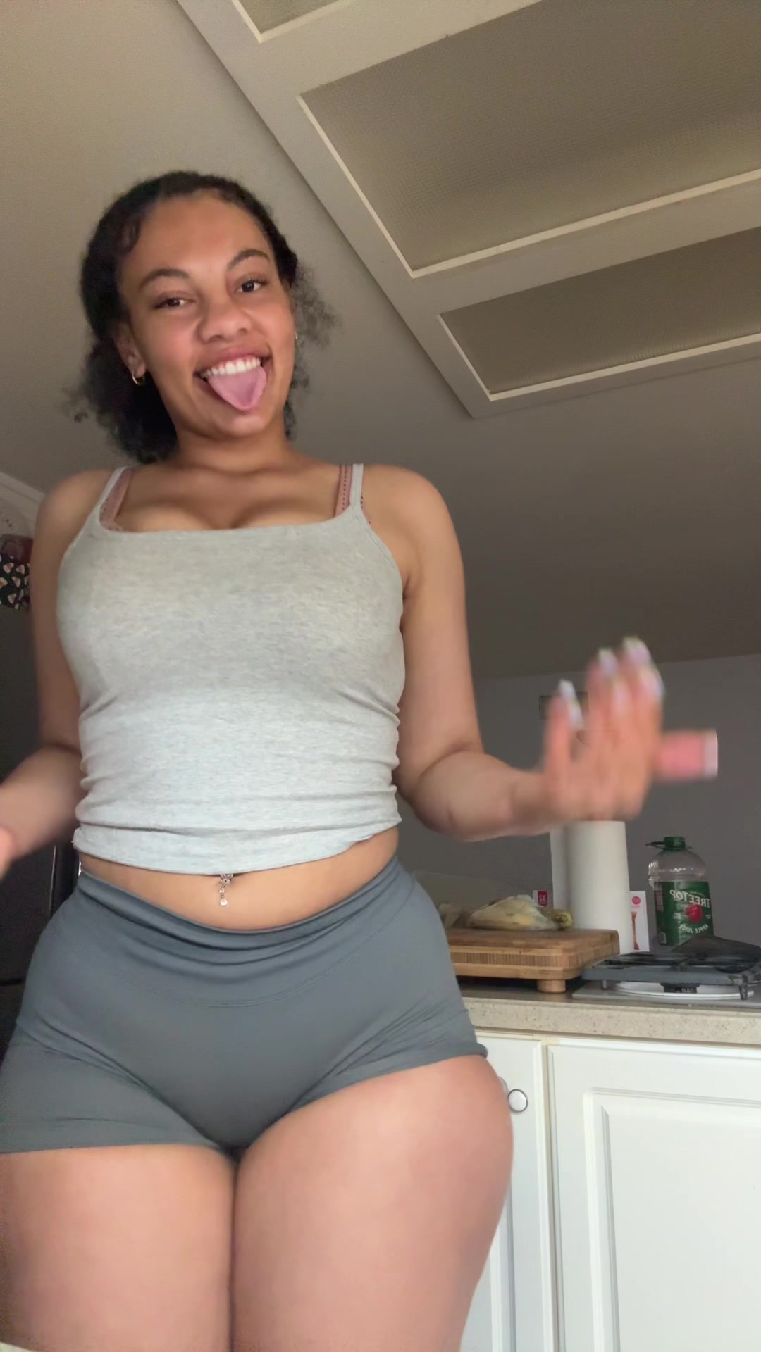 @𝒟𝑜𝓃𝓎𝒶💋