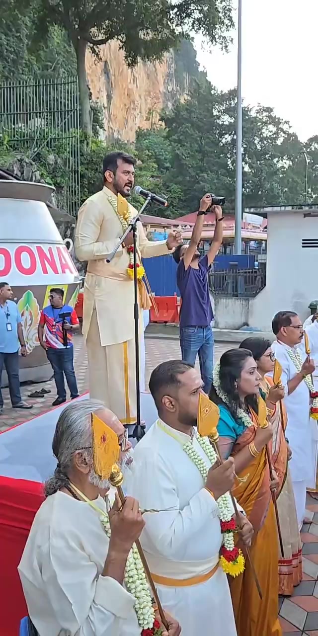 @Sri Murugan Centre
