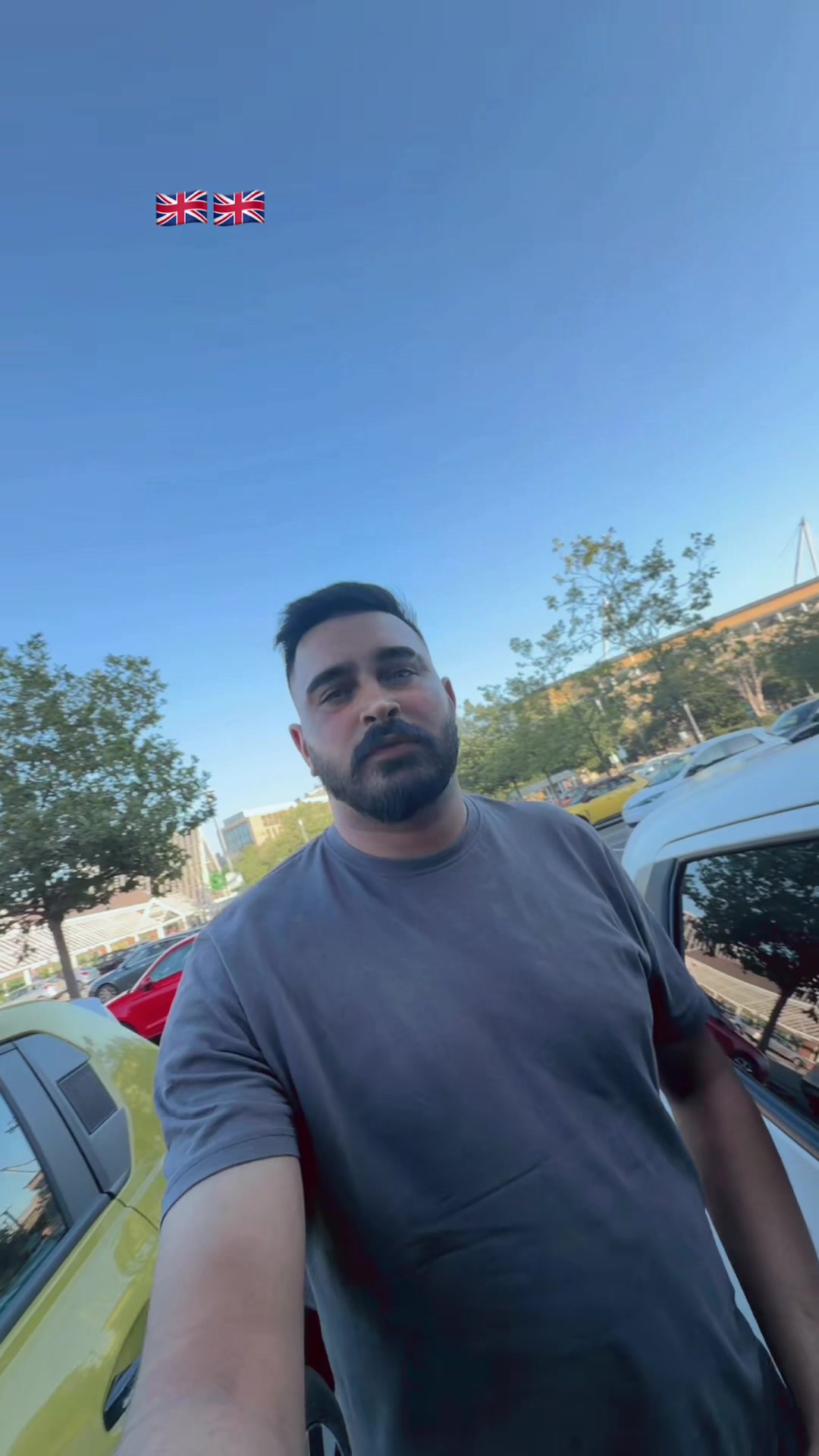 @Mu DA saR KasHm!Ri🇬🇧
