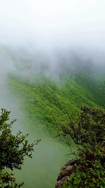 @passion of traveling&exploring