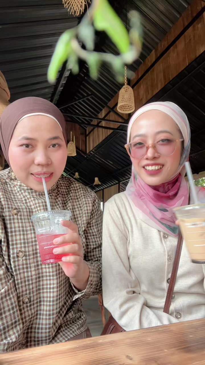 @Tyas Larasati 🌸✨