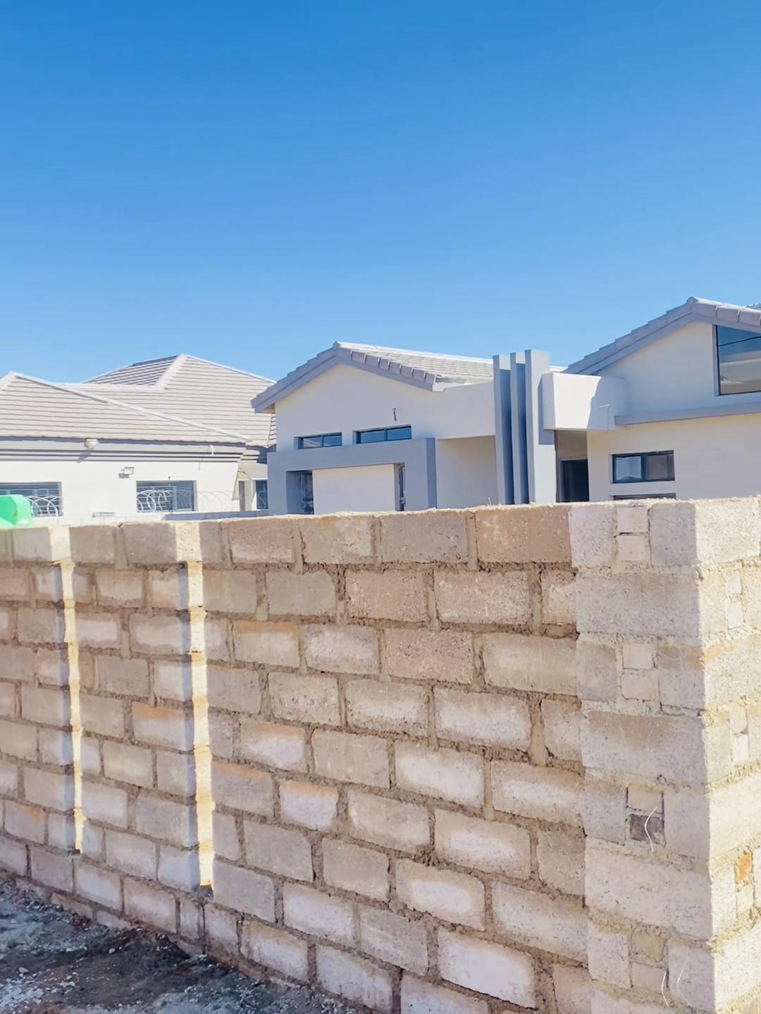 @OatsManeRealEstate