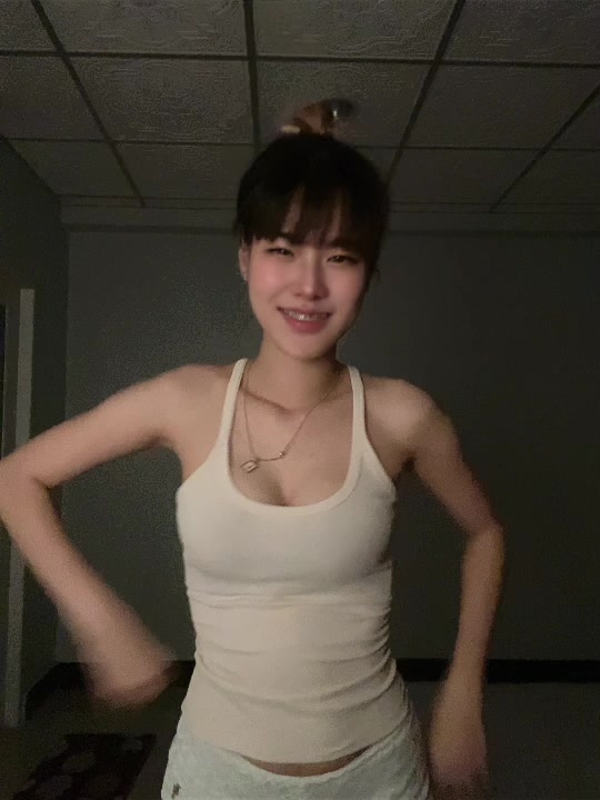 @แอลลี่ยู♡