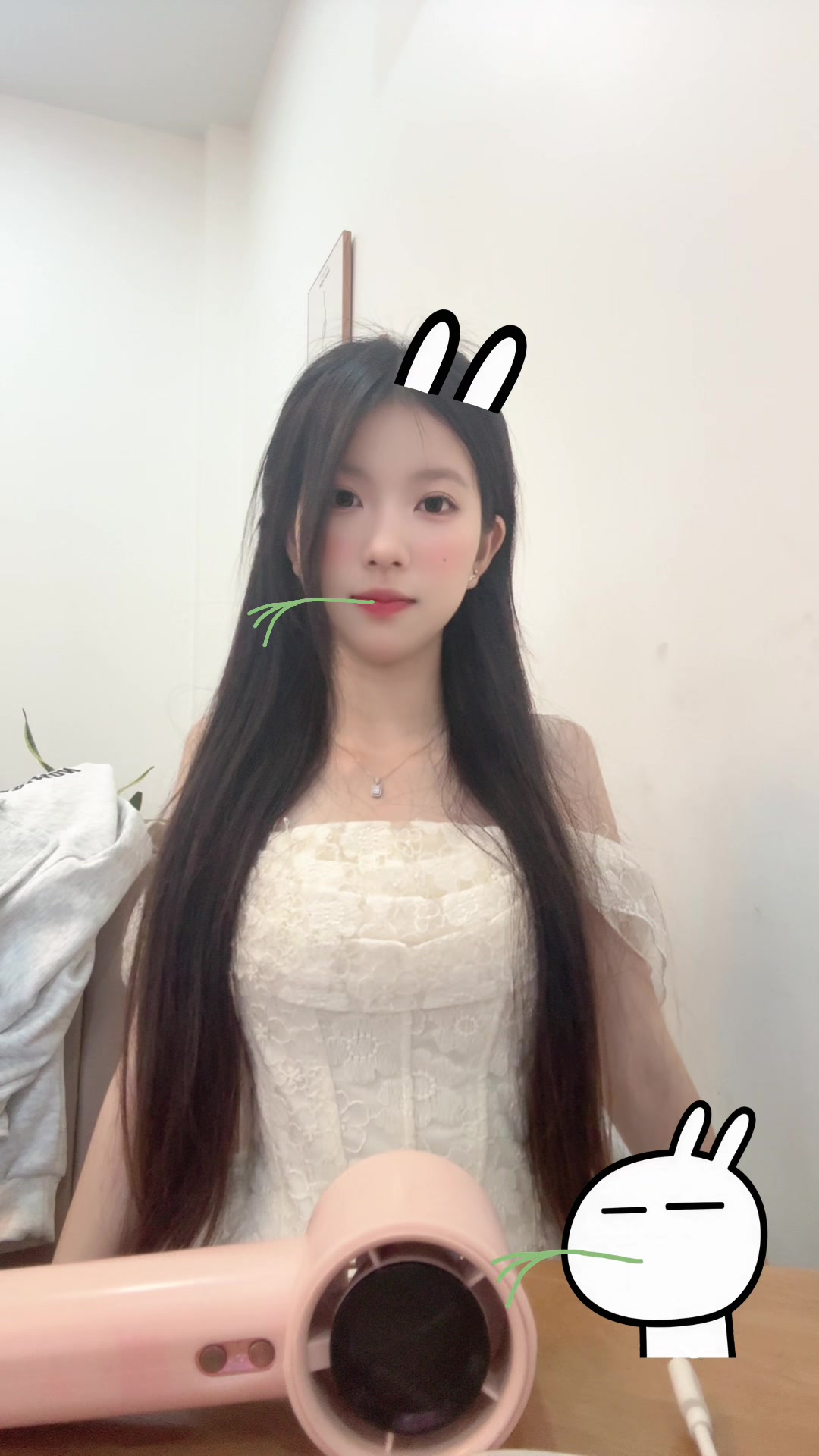 @౨ৎ˚em bé 。⭒♡