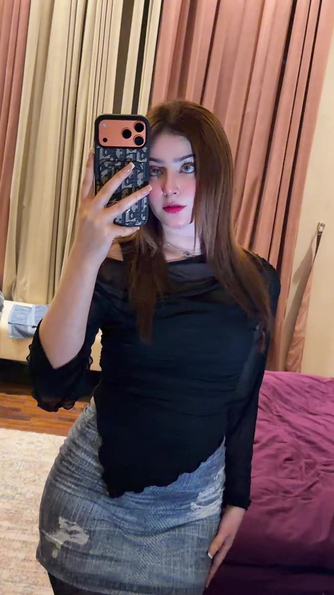 @Zahra🤍