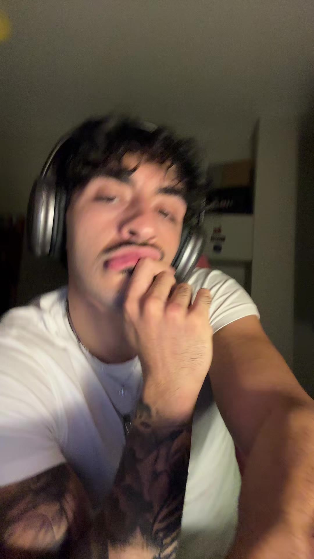 @Emazzz 👺🦈