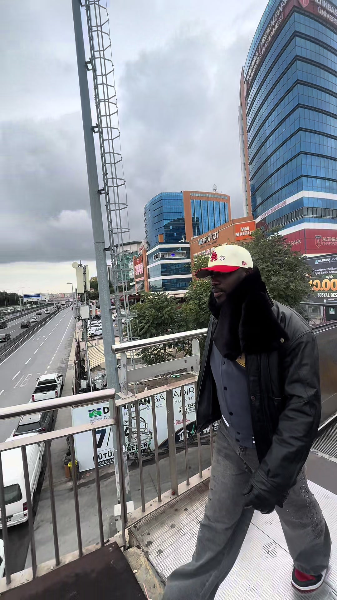 @Quecyofficial ✪